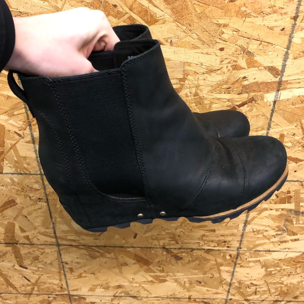 Sorel Lea Wedge 9.5 - Black + waterproof